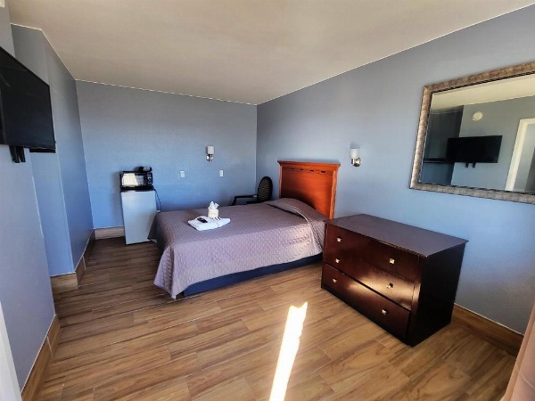 Travel Inn San Antonio image 11