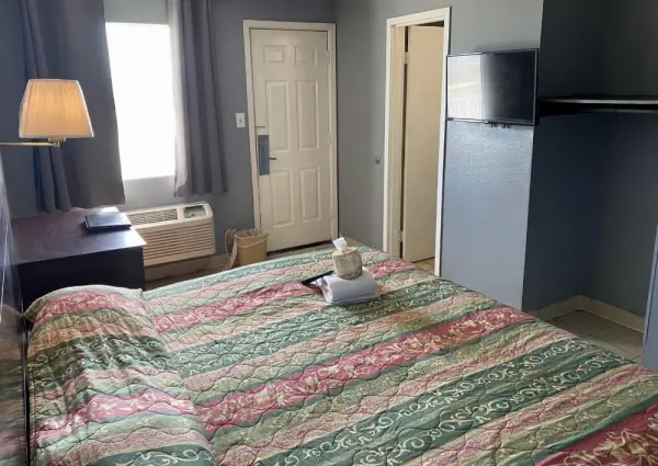 Travel Inn San Antonio 4